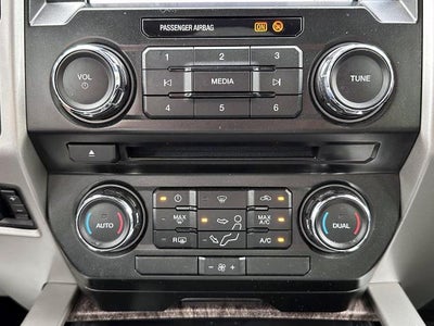 2017 Ford Super Duty F-250 SRW Lariat