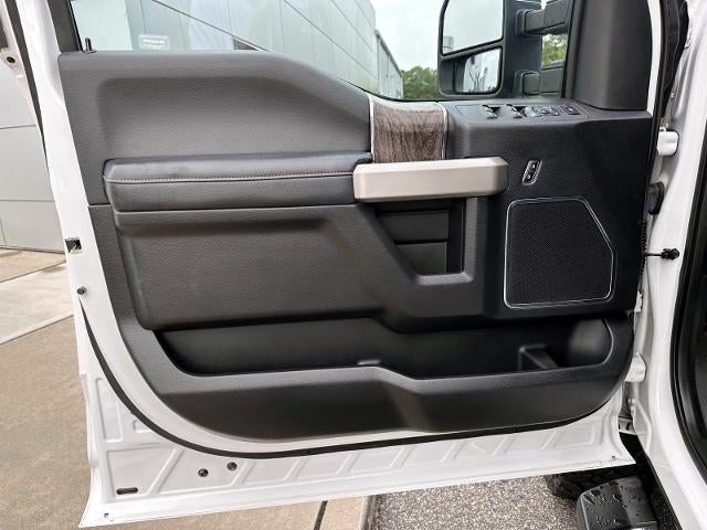 2017 Ford Super Duty F-250 SRW Lariat