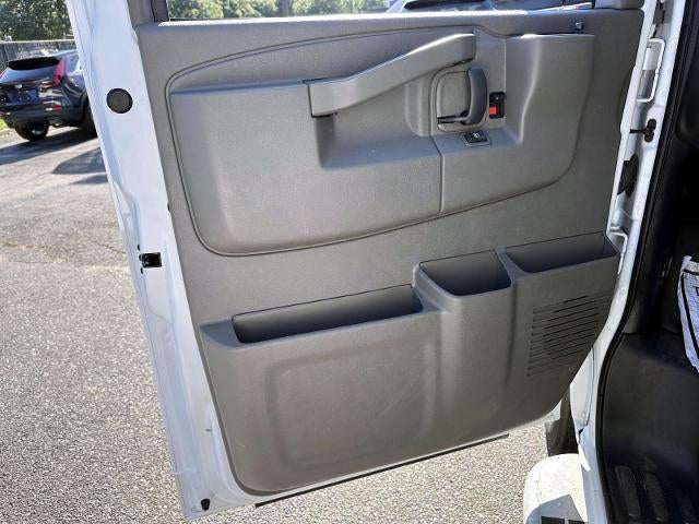 2025 Chevrolet Express Cargo Base