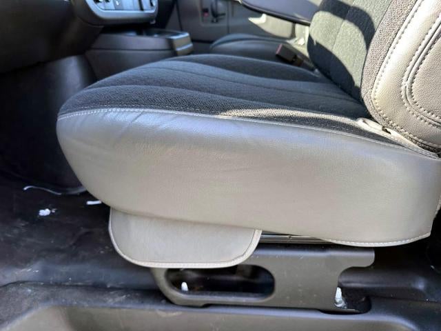 2025 Chevrolet Express Cargo Base