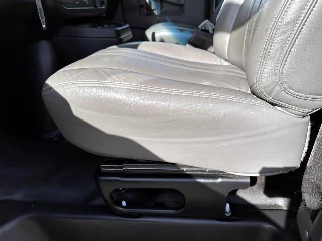 2025 Chevrolet Express Cargo Base