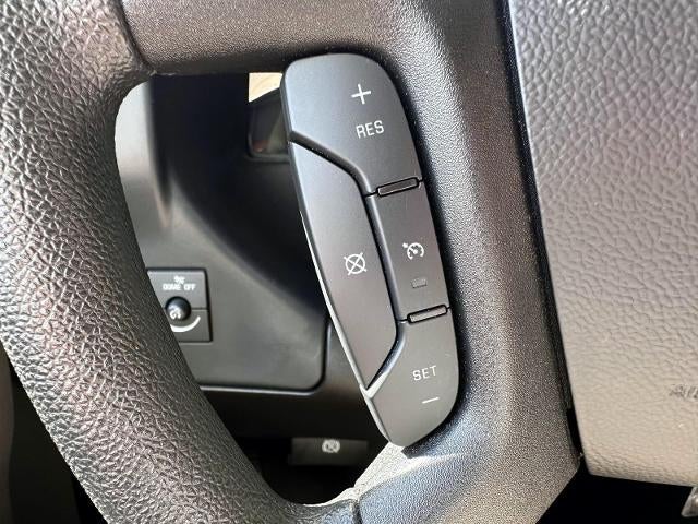 2025 Chevrolet Express Cargo Base