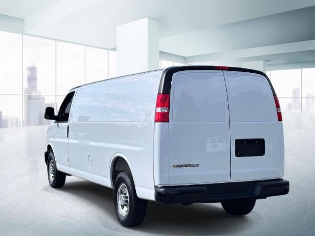 2025 Chevrolet Express Cargo Base
