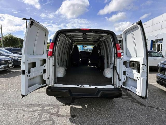 2025 Chevrolet Express Cargo Base