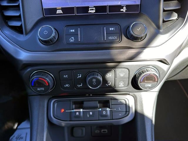 2021 GMC Acadia AT4