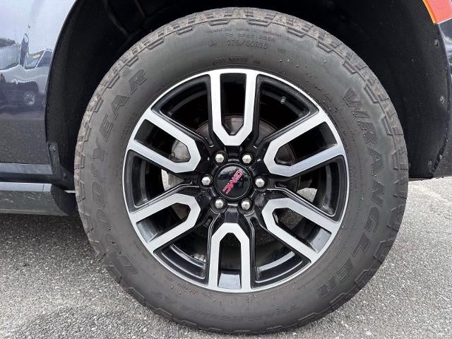 2023 GMC Yukon XL AT4