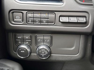 2023 GMC Yukon XL AT4