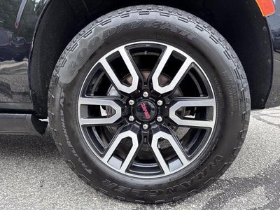 2023 GMC Yukon XL AT4