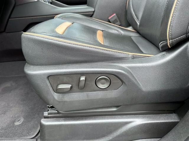 2023 GMC Yukon XL AT4