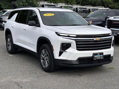 2024 Chevrolet Traverse LT
