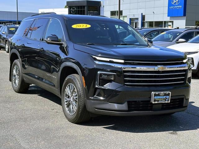 2024 Chevrolet Traverse LT