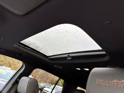 2023 Chevrolet Traverse High Country