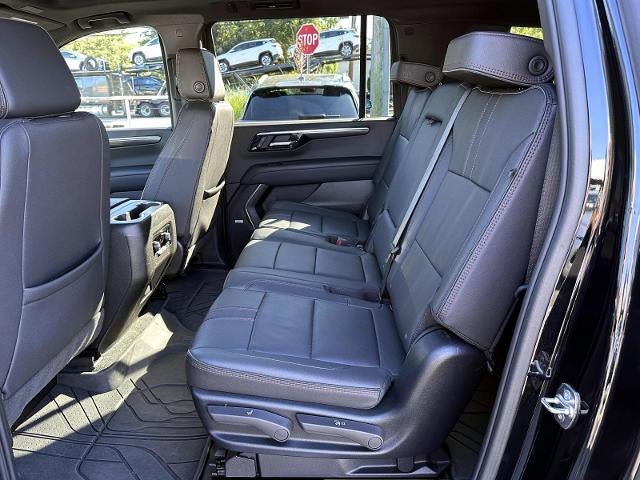 2025 Chevrolet Suburban RST