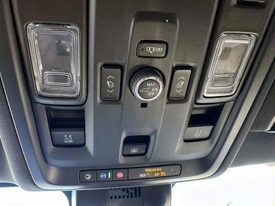 2025 Chevrolet Suburban RST