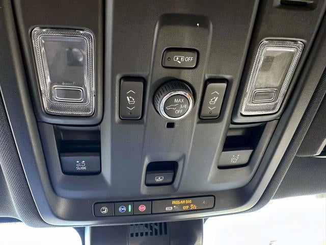 2025 Chevrolet Suburban RST