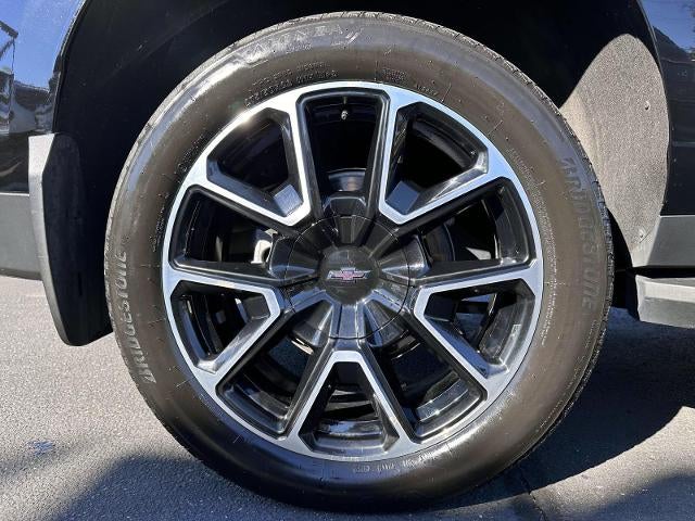 2025 Chevrolet Suburban RST