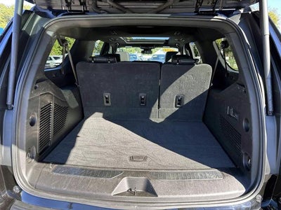2025 Chevrolet Suburban RST