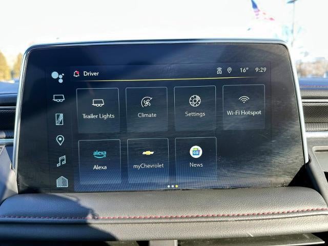 2023 Chevrolet Suburban RST