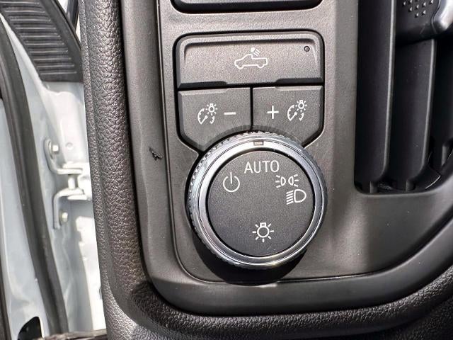 2024 GMC Sierra 3500 HD Pro