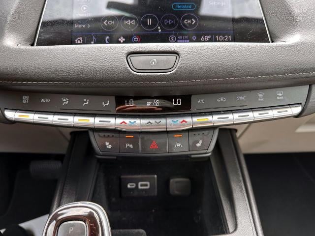 2022 Cadillac XT4 Luxury