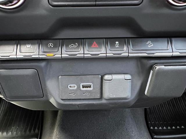 2022 Chevrolet Silverado 1500 Custom Trail Boss
