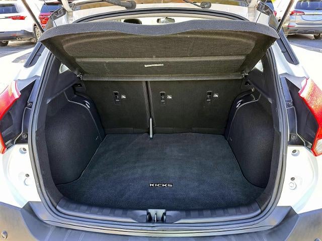 2020 Nissan Kicks SR