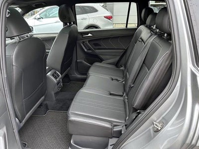 2022 Volkswagen Tiguan SE R-Line Black