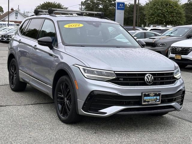 2022 Volkswagen Tiguan SE R-Line Black