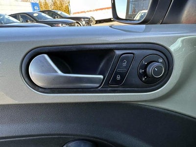 2016 Volkswagen Beetle Convertible 1.8T S