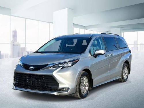 2022 Toyota Sienna XLE