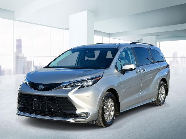 2022 Toyota Sienna XLE