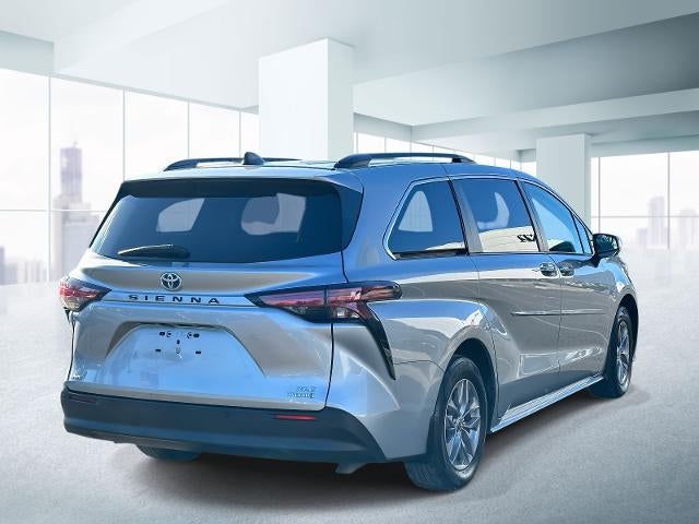 2022 Toyota Sienna XLE