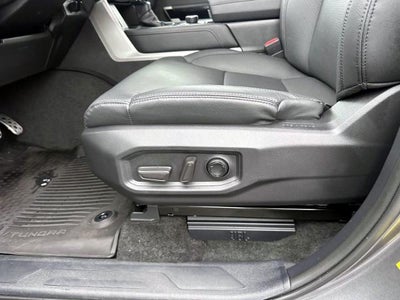 2025 Toyota Tundra 4WD SR5