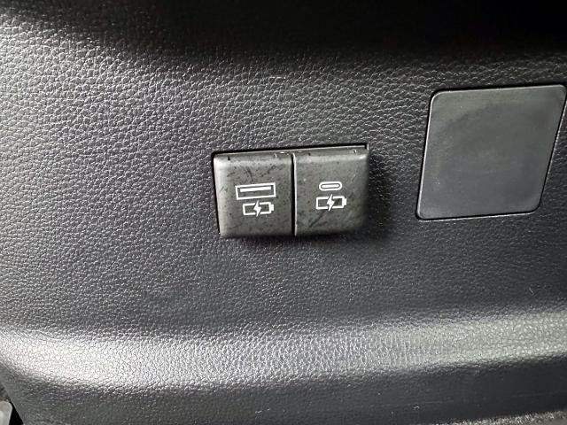 2025 Toyota Tundra 4WD SR5