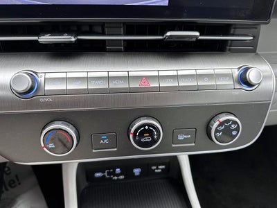 2024 Hyundai Kona SE