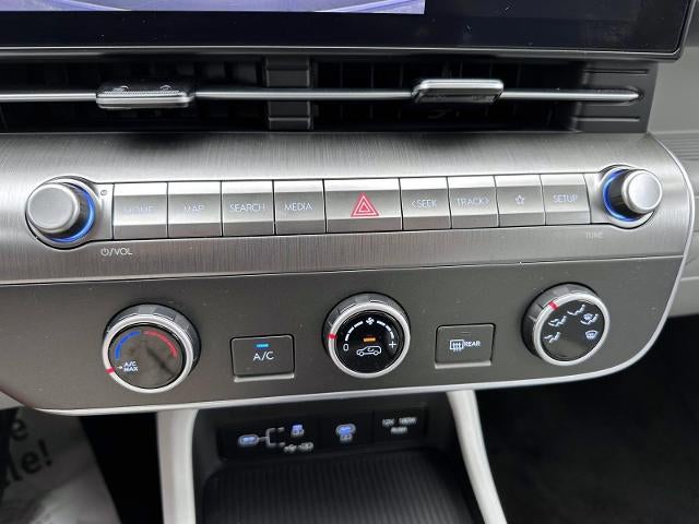 2024 Hyundai Kona SE