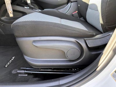2023 Hyundai Kona SE