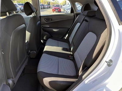 2023 Hyundai Kona SE
