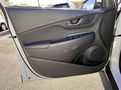 2023 Hyundai Kona SE