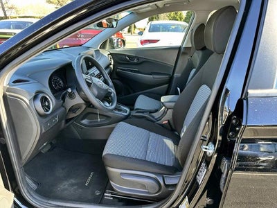 2023 Hyundai Kona SE