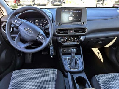 2023 Hyundai Kona SE