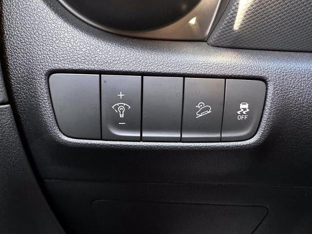 2023 Hyundai Kona SE