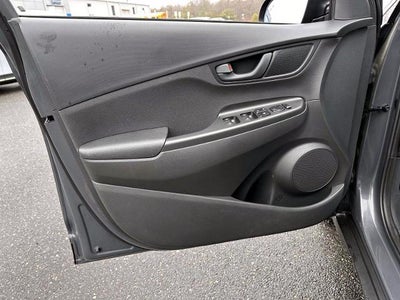 2023 Hyundai Kona SE