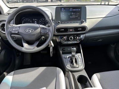 2023 Hyundai Kona SE