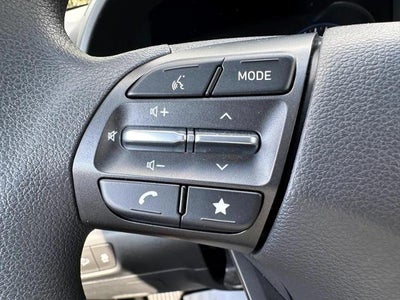 2023 Hyundai Kona SE