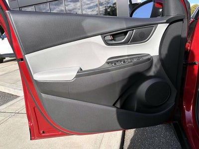 2023 Hyundai Kona SE