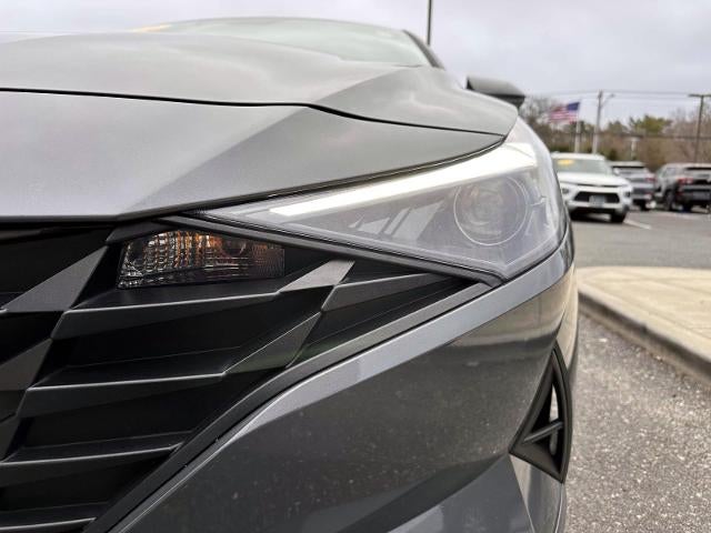 2023 Hyundai Elantra SE