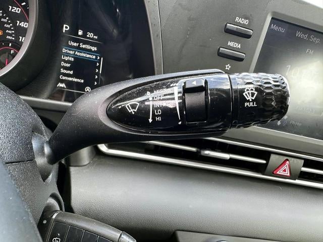 2023 Hyundai Elantra SE
