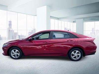 2023 Hyundai Elantra SE