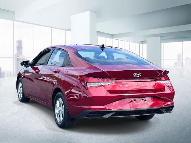 2023 Hyundai Elantra SE